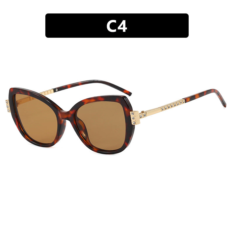 Women oversized sunglasses with protective UV filter and elegant accents Kalsten