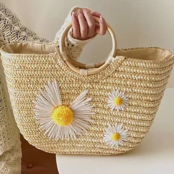 Stylish tote bag with floral accents Kalsten