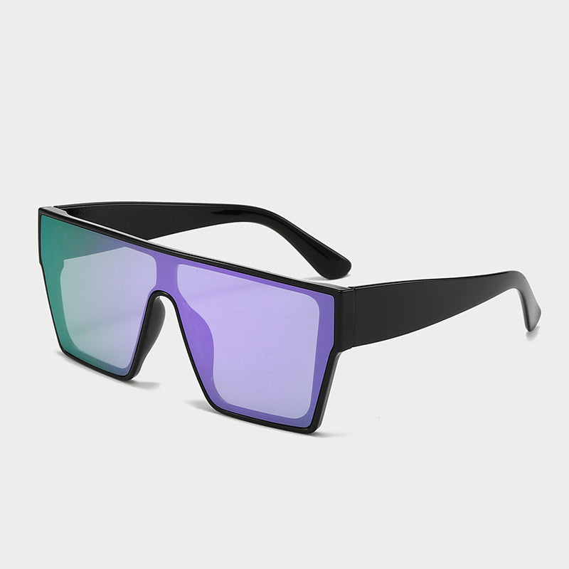 Ladies fashionable sunglasses with angular lenses Kalsten