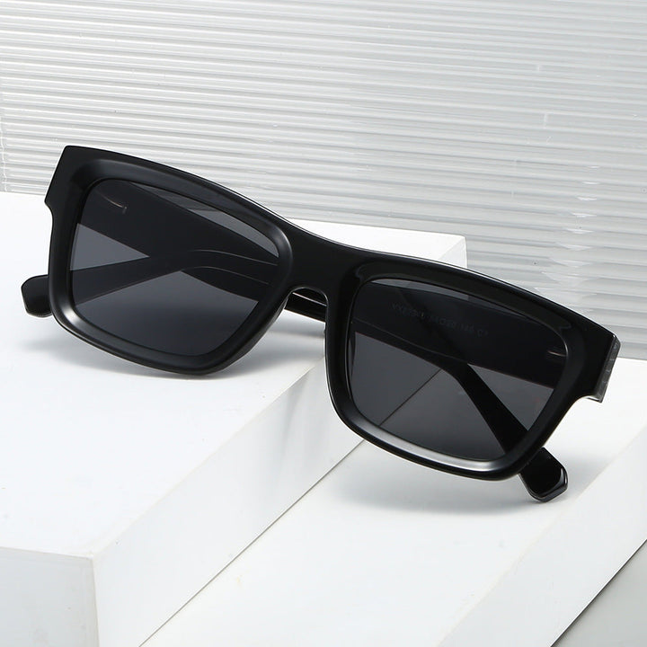 Women's sunglasses in an urban, angular design with metallic accents Kalsten