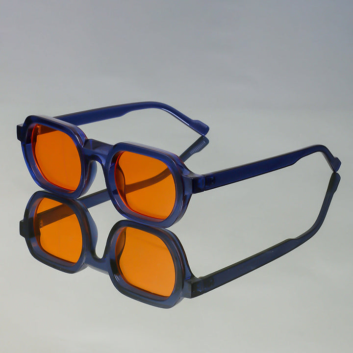 Women’s fashionable sunglasses in modern design with wide frame Kalsten