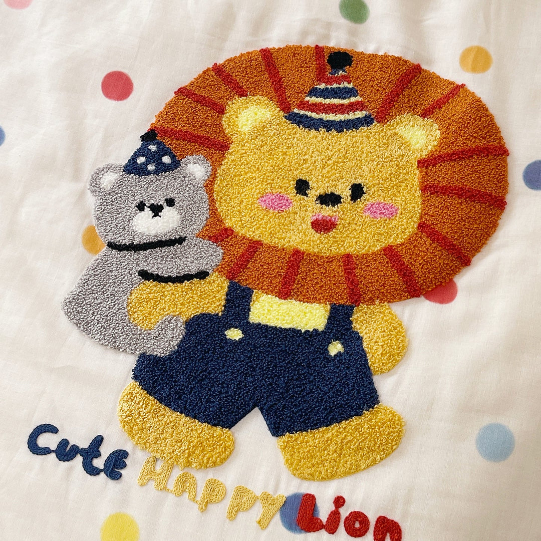 Women's cuddly blanket with cute bear design Kalsten