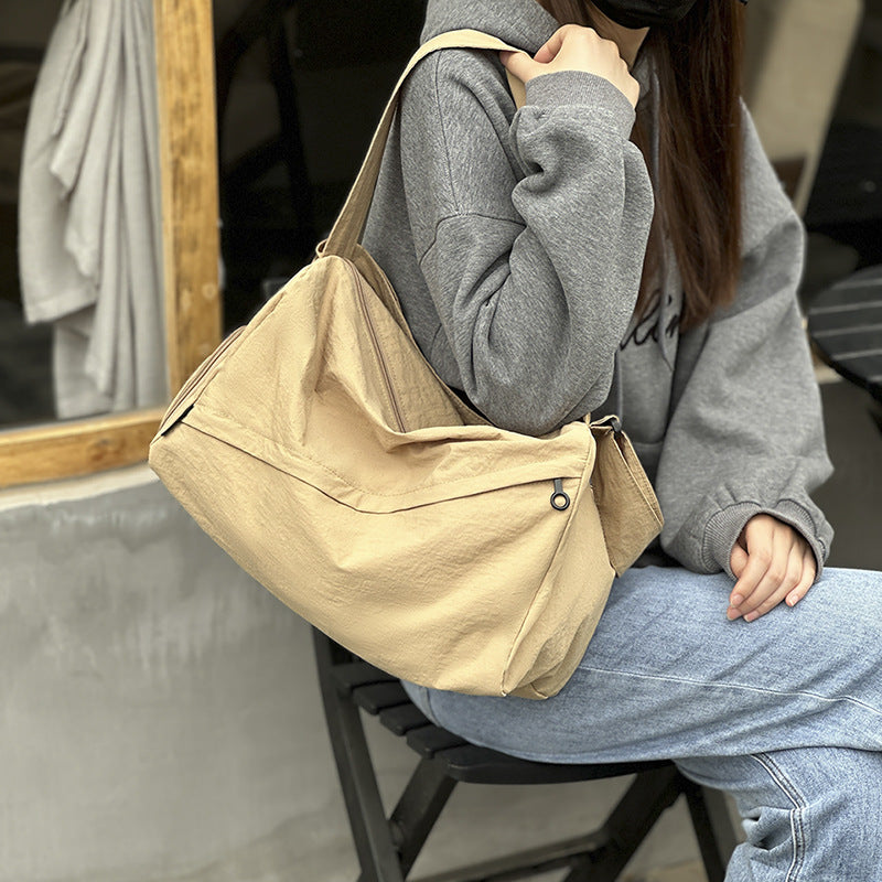 Multifunctional Sports Bag with Ergonomic Design Kalsten
