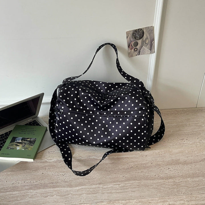 Fashionable sports and travel bag with dotted design Kalsten