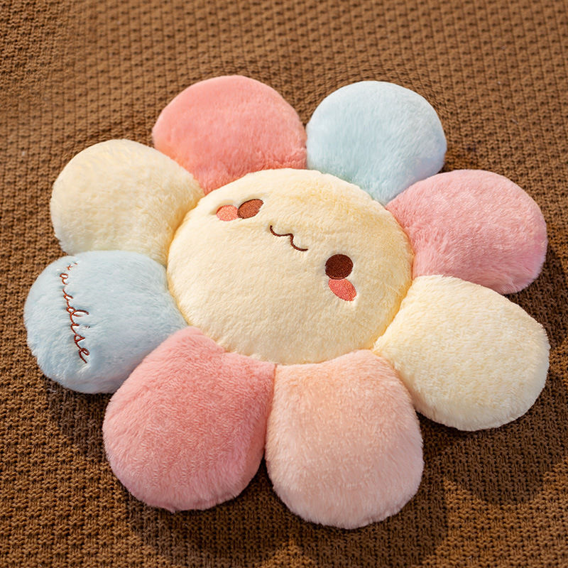 Plush cushion in flower shape Kalsten