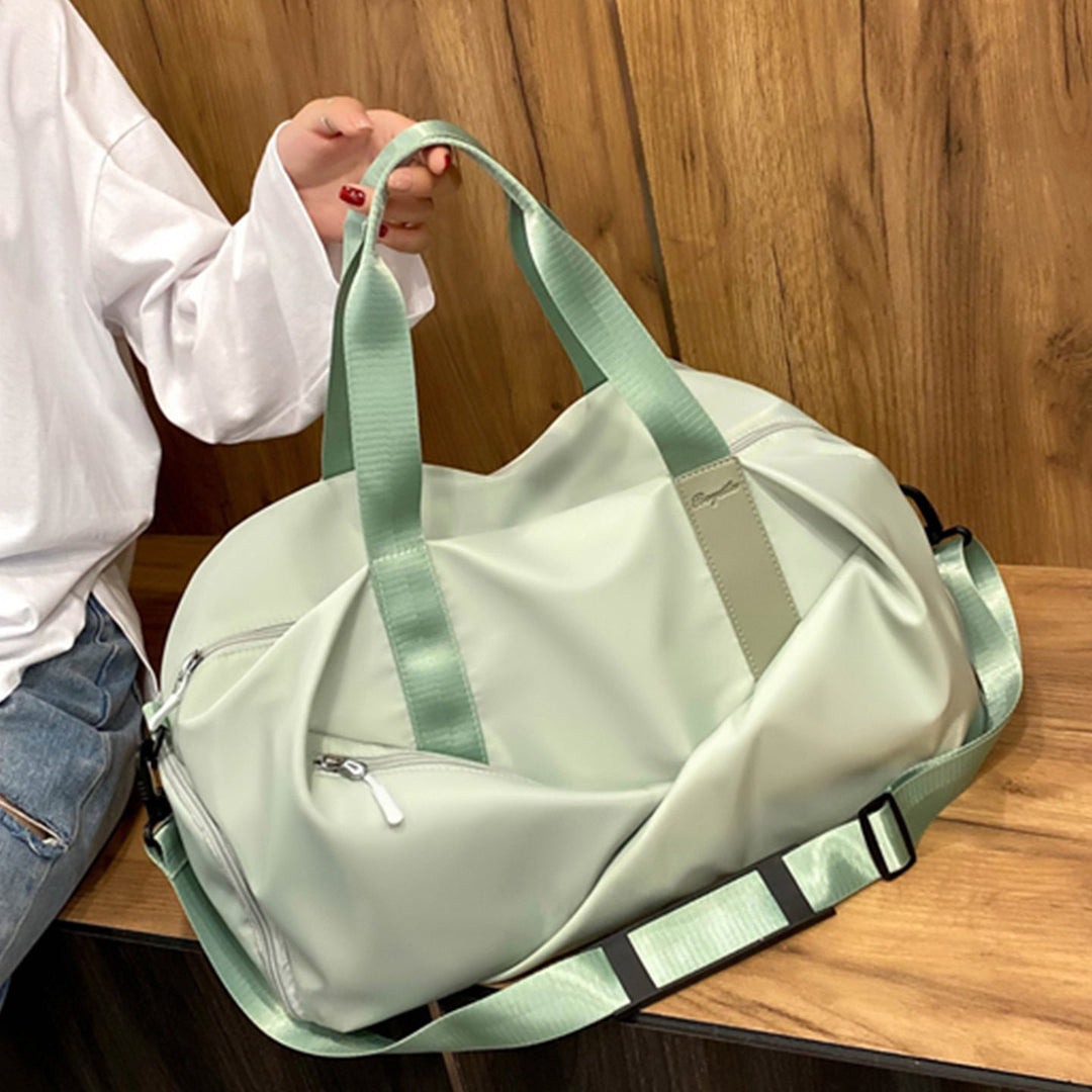 Multifunctional sports and travel bag with ergonomic design Kalsten