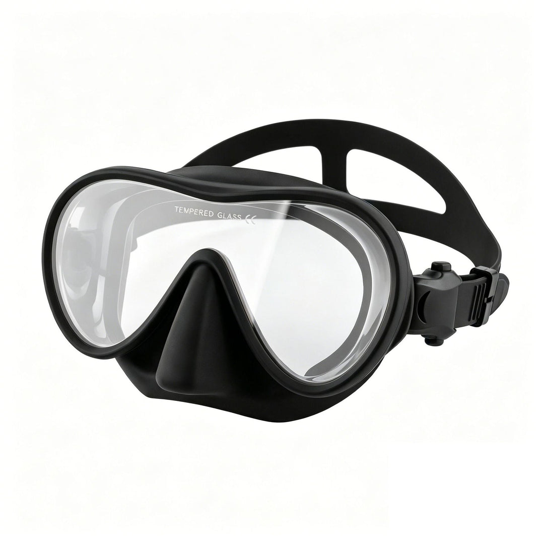 Diving mask with ergonomic design and wide field of vision Kalsten