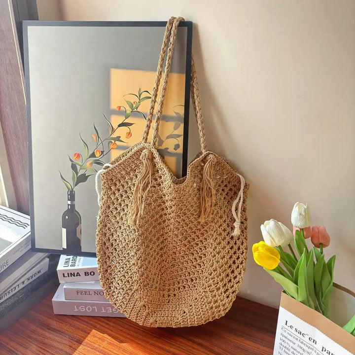 Handcrafted straw bag with tassels Kalsten