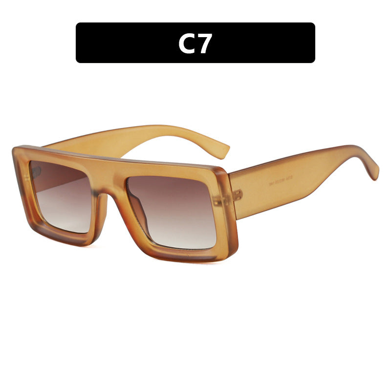 Women's fashionable square sunglasses with sturdy frame and protective lenses Kalsten