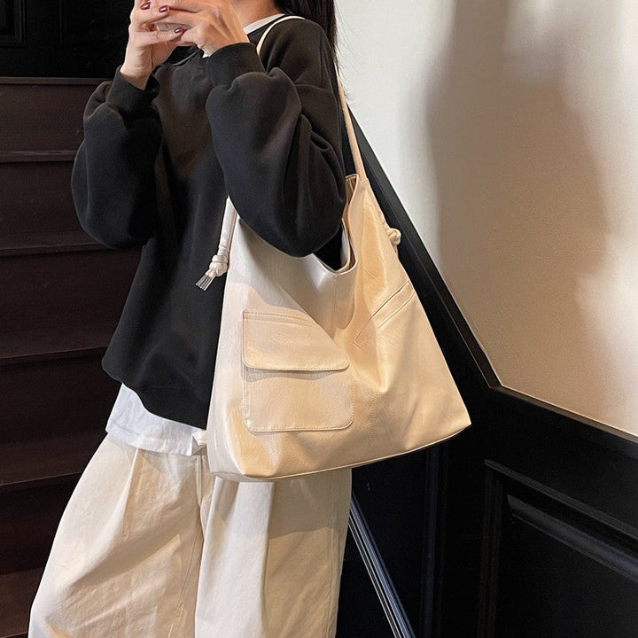 Casual tote bag with practical front pockets Kalsten