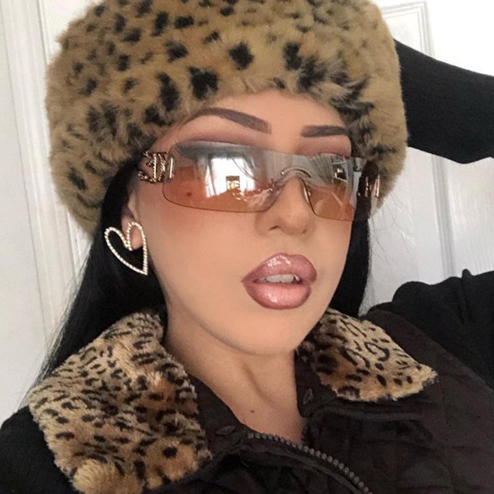 Women's futuristic sunglasses with ultra-modern metal accents Kalsten