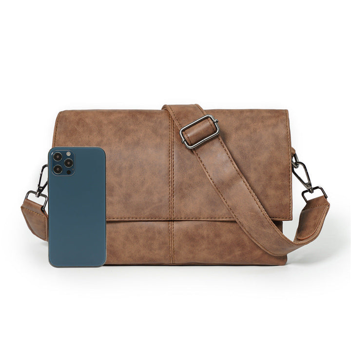 Elegant Clutch in Modern Design Kalsten