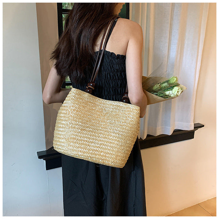 Handcrafted natural material bag Kalsten