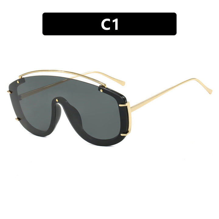 Women's masculine sunglasses with fashionable gradients and golden details Kalsten