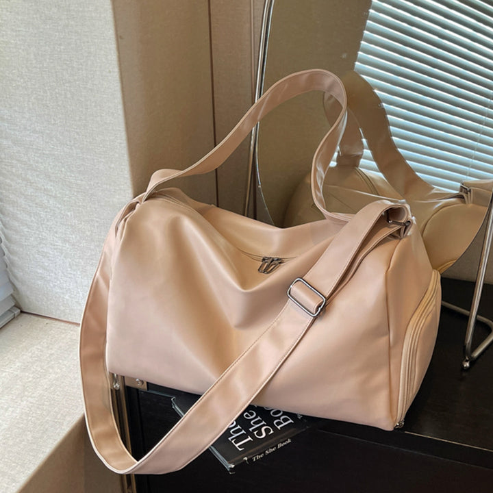 Elegant and Functional Travel Bag Kalsten