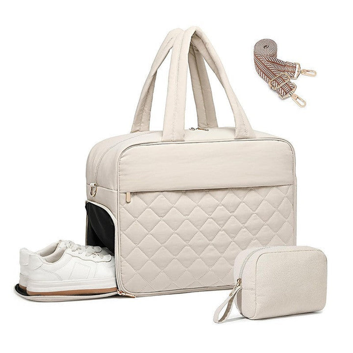 Multifunctional sports and travel bag with separate shoe and cosmetic pouch Kalsten