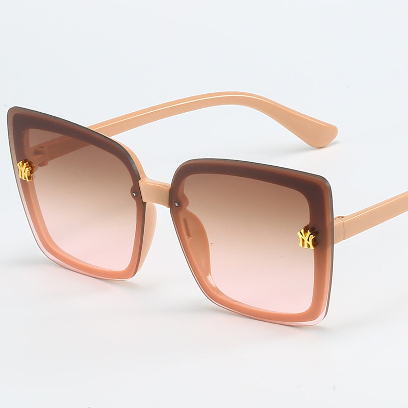 Ladies stylish square sunglasses with elegant details Kalsten