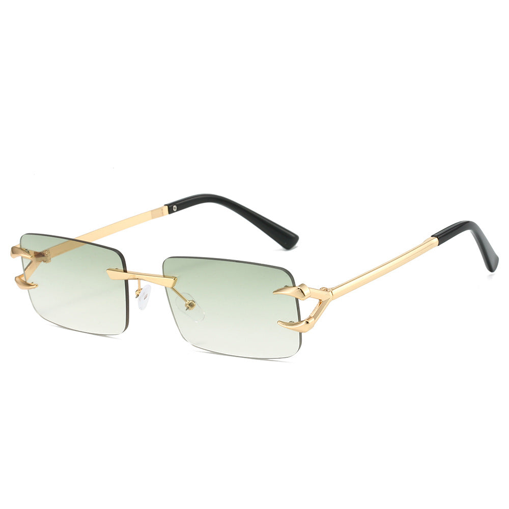 Women's futuristic sunglasses with innovative frame and weather-resistant lenses Kalsten