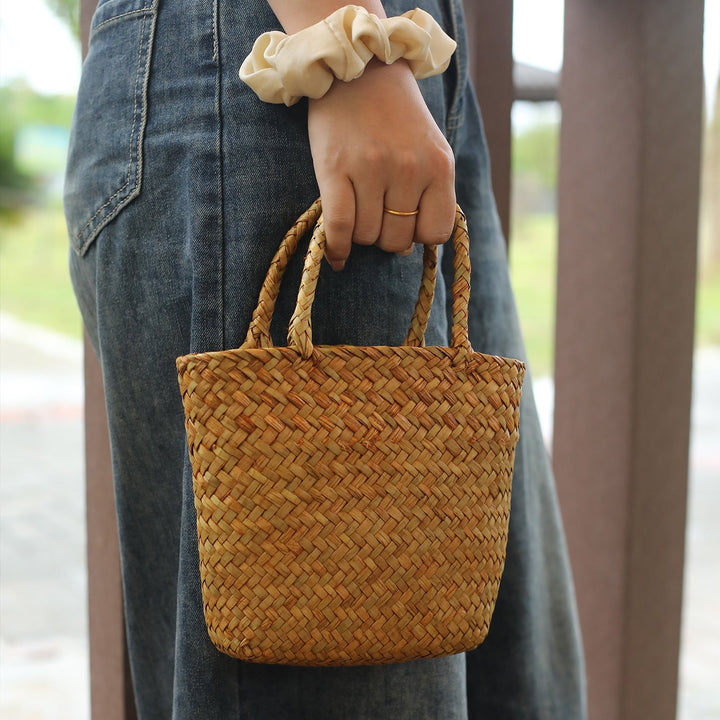 Unisex Handwoven Shopping Basket Kalsten