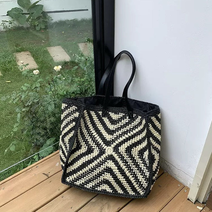 Designer basket bag with graphic pattern Kalsten