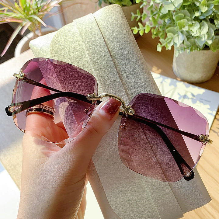 Women's stylish wing sunglasses with high-quality metal frame Kalsten