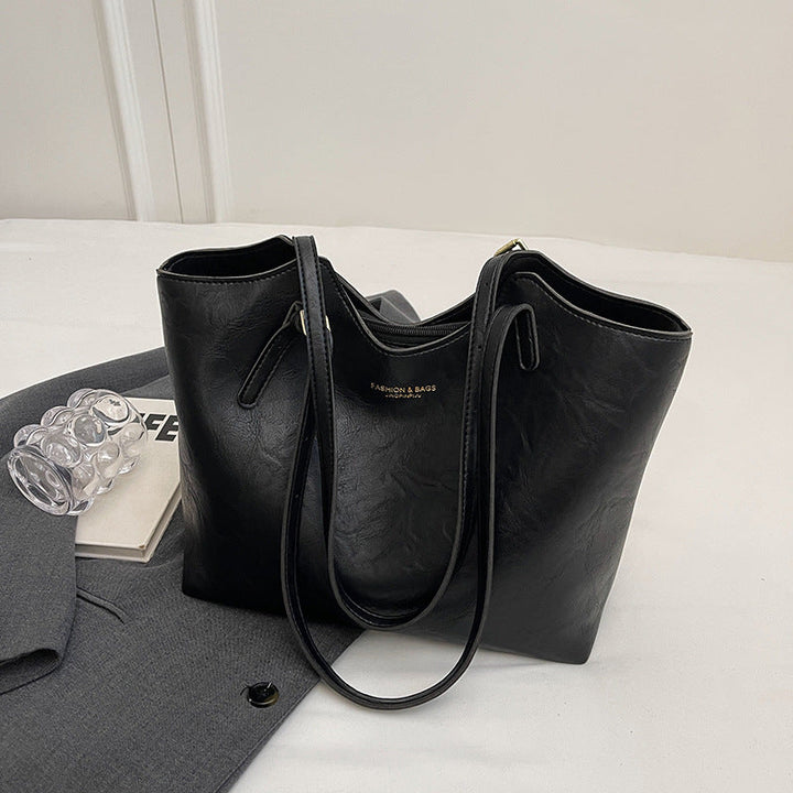 Elegant Leather Tote Kalsten