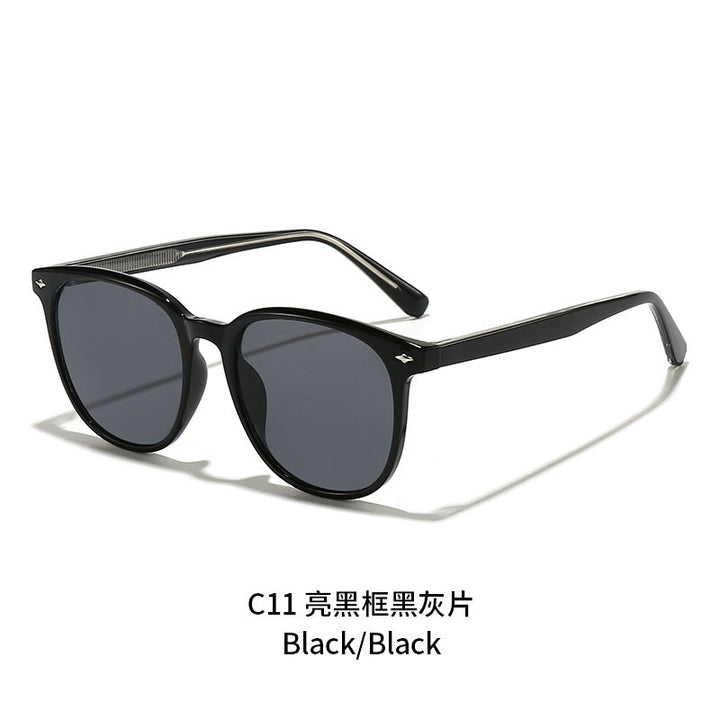 Women's fashionable sunglasses in elegant shape design Kalsten