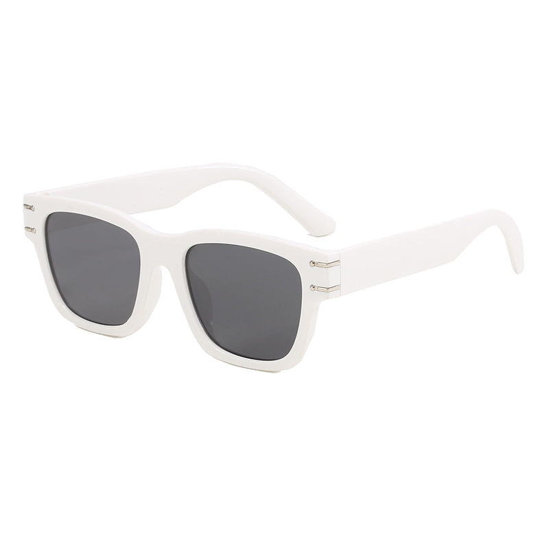Women's fashionable oversized sunglasses with durable plastic frame Kalsten