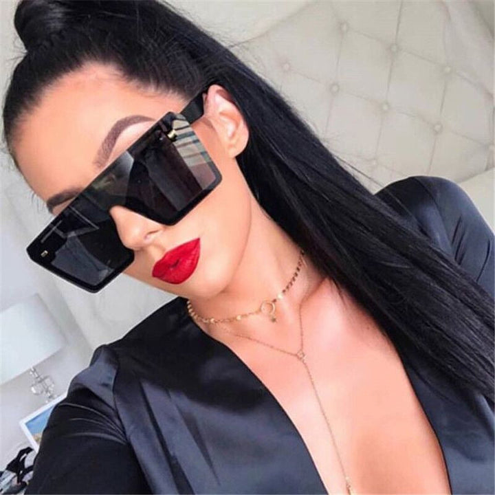 Women’s Fashion Rectangular Sunglasses in Urban Design Kalsten