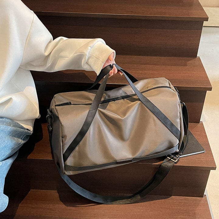 Leisure travel bag with multiple inner compartments Kalsten