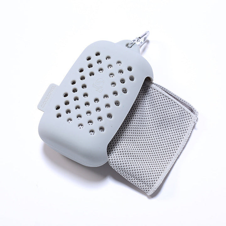 Women Portable Silicone Case with Integrated Cleaning Cloth Kalsten