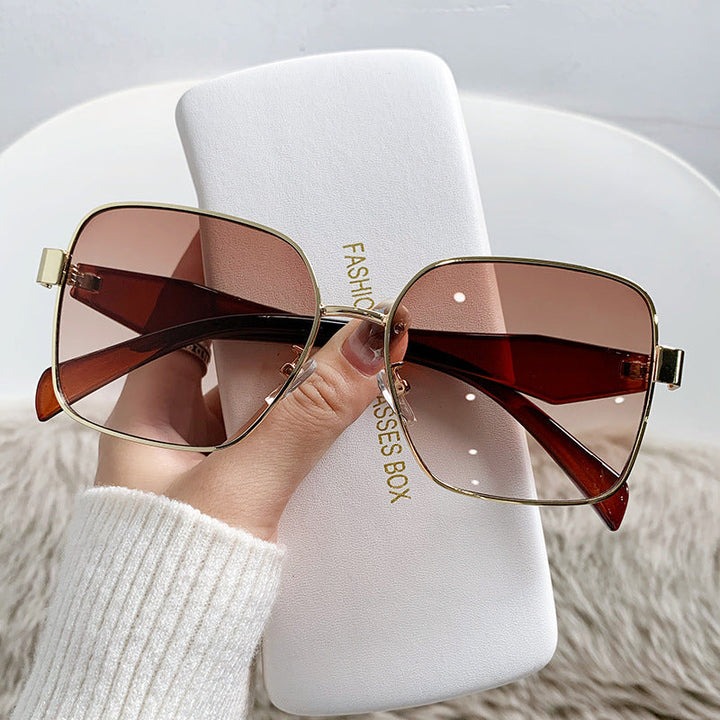 Women stylish square sunglasses with curved frame Kalsten