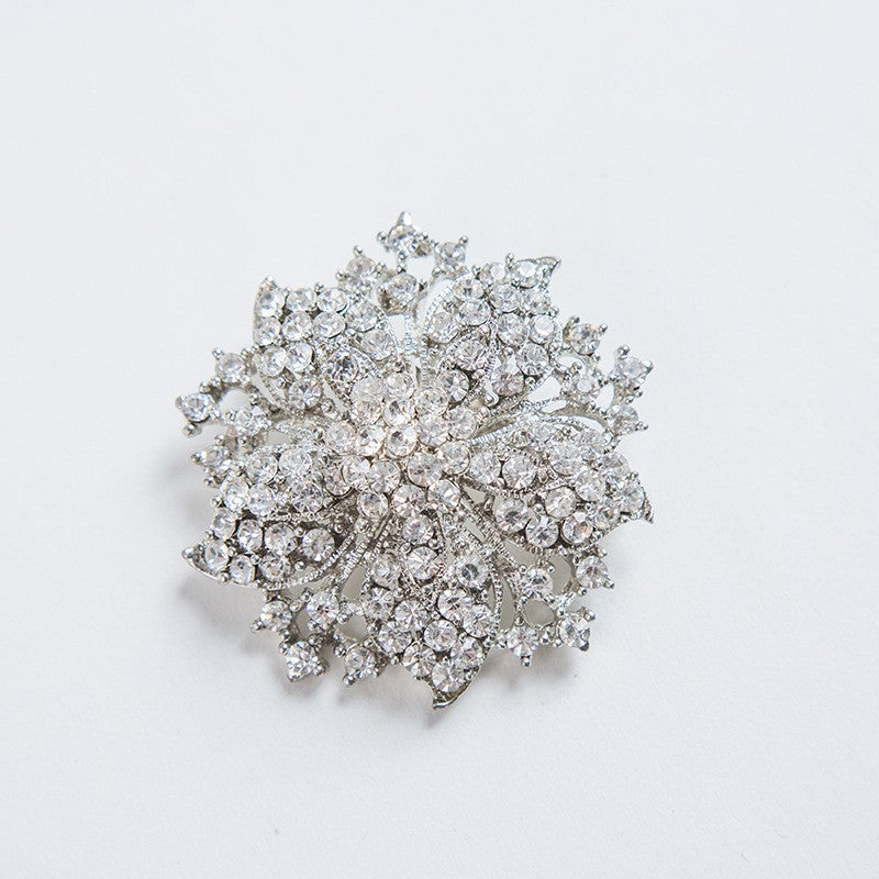 Glamorous brooch with crystals Kalsten