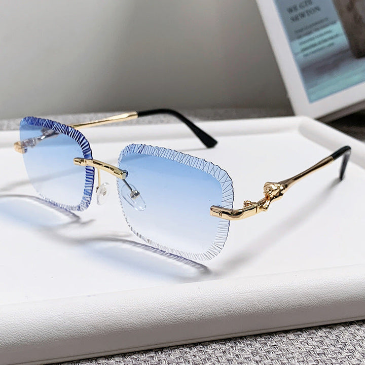 Women's fashionable sunglasses with textured frame and subtle gradient Kalsten