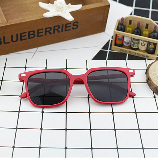 Women's modern square sunglasses with minimalist frame structure Kalsten