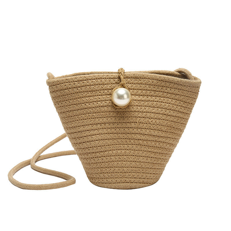 Elegant Handbag with Pearl Closure Kalsten