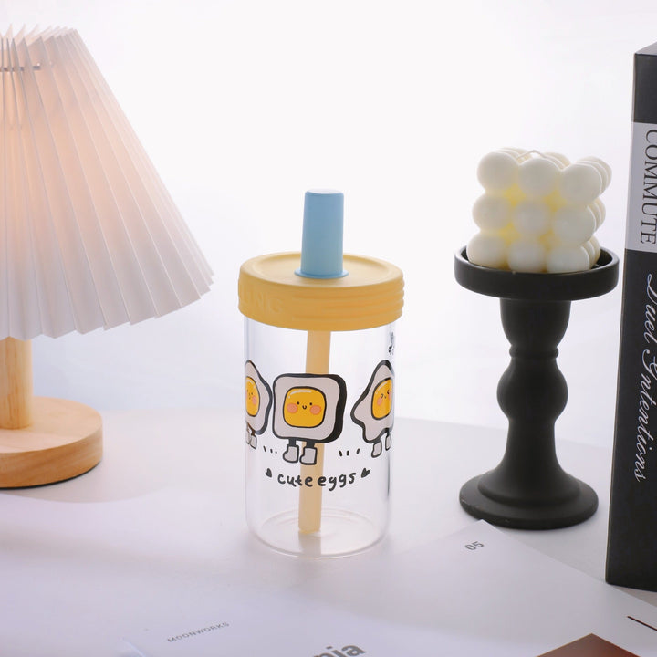 Women creative drinking container with practical silicone surface and playful animal design Kalsten