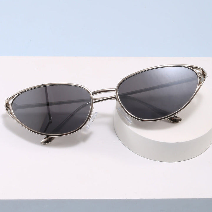 Trendy Cat-Eye Sunglasses with Metallic Frame Kalsten