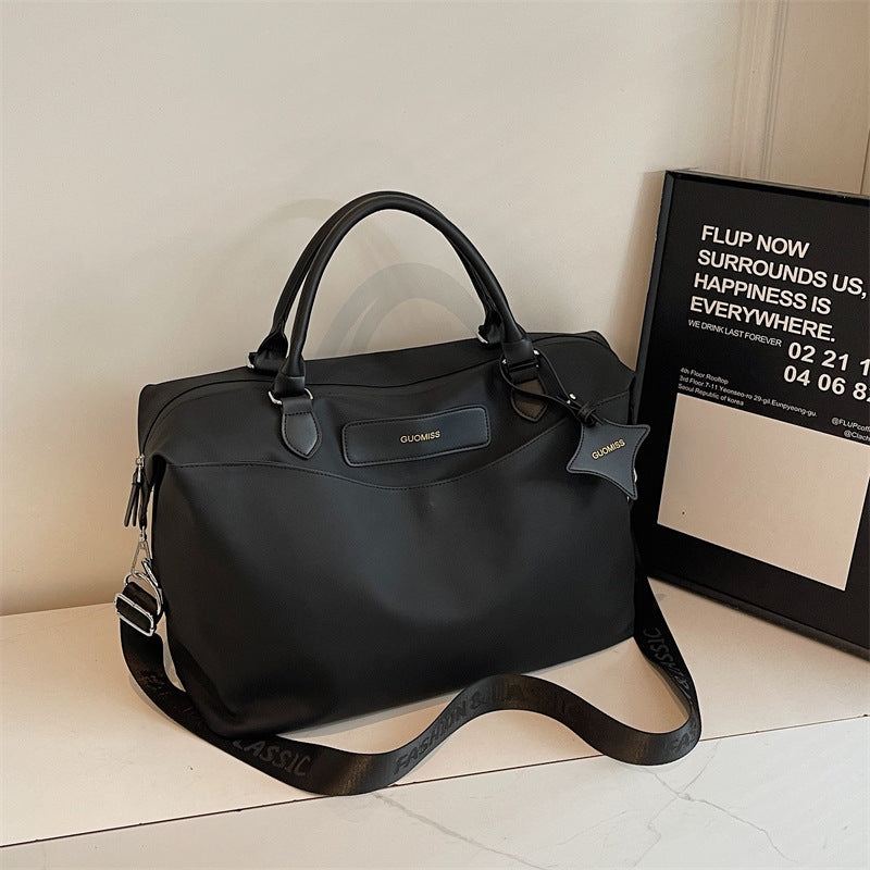 Elegant Travel Bag With Practical Compartments Kalsten