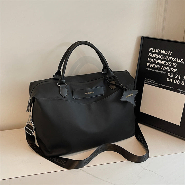 Elegant Travel Bag With Practical Compartments Kalsten
