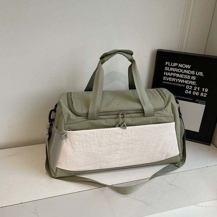Sporty travel bag with sturdy carrying handles Kalsten