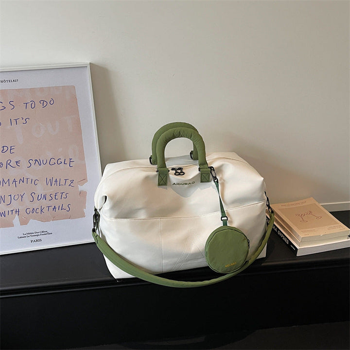 Elegant Travel Bag with Practical Accessories Kalsten