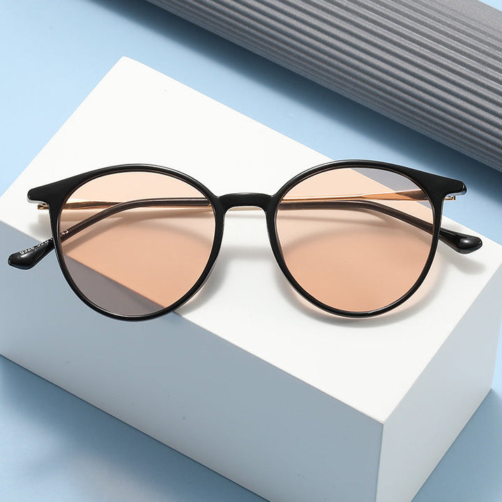 Women's fashionable round glasses with delicate design Kalsten