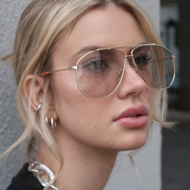 Women's creative pilot sunglasses with striking frame Kalsten
