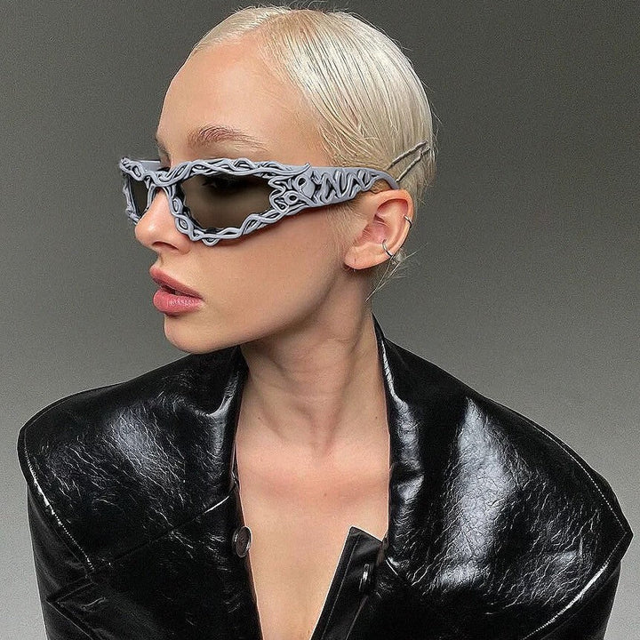 Women's extravagant design sunglasses with creatively structured frame Kalsten