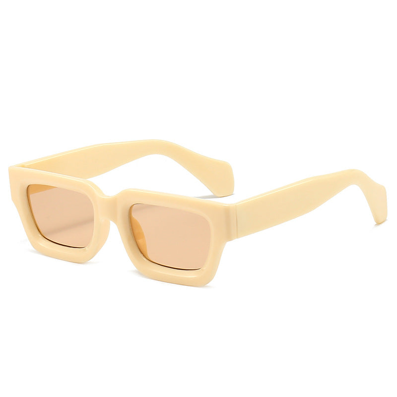 Women's trendy sunglasses with sturdy and transparent frame Kalsten