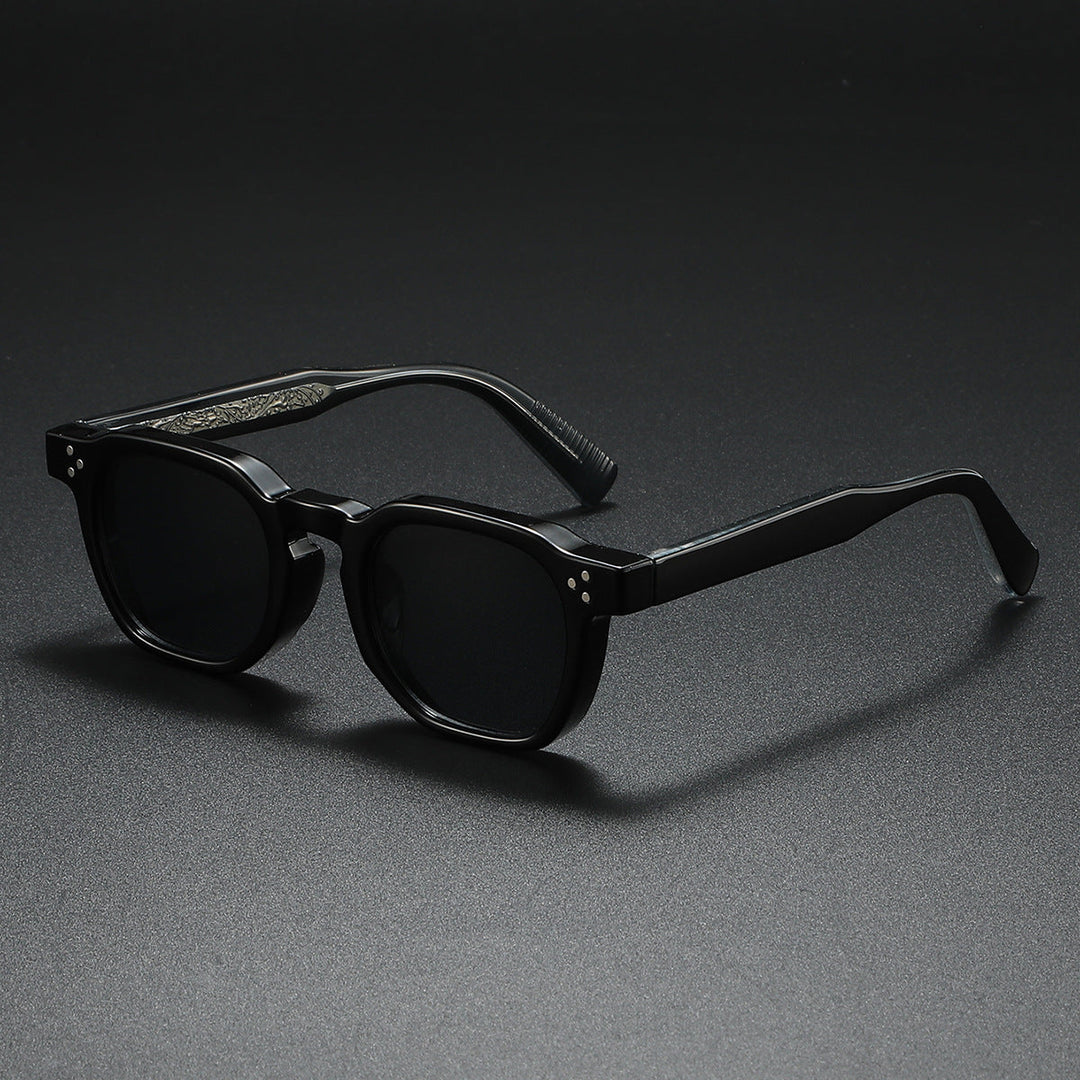 Ladies fashionable sunglasses in innovative design Kalsten