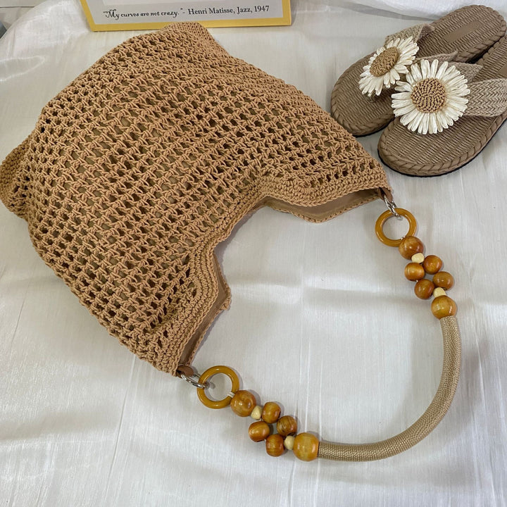 Hand-knotted macrame bag with wooden handles Kalsten