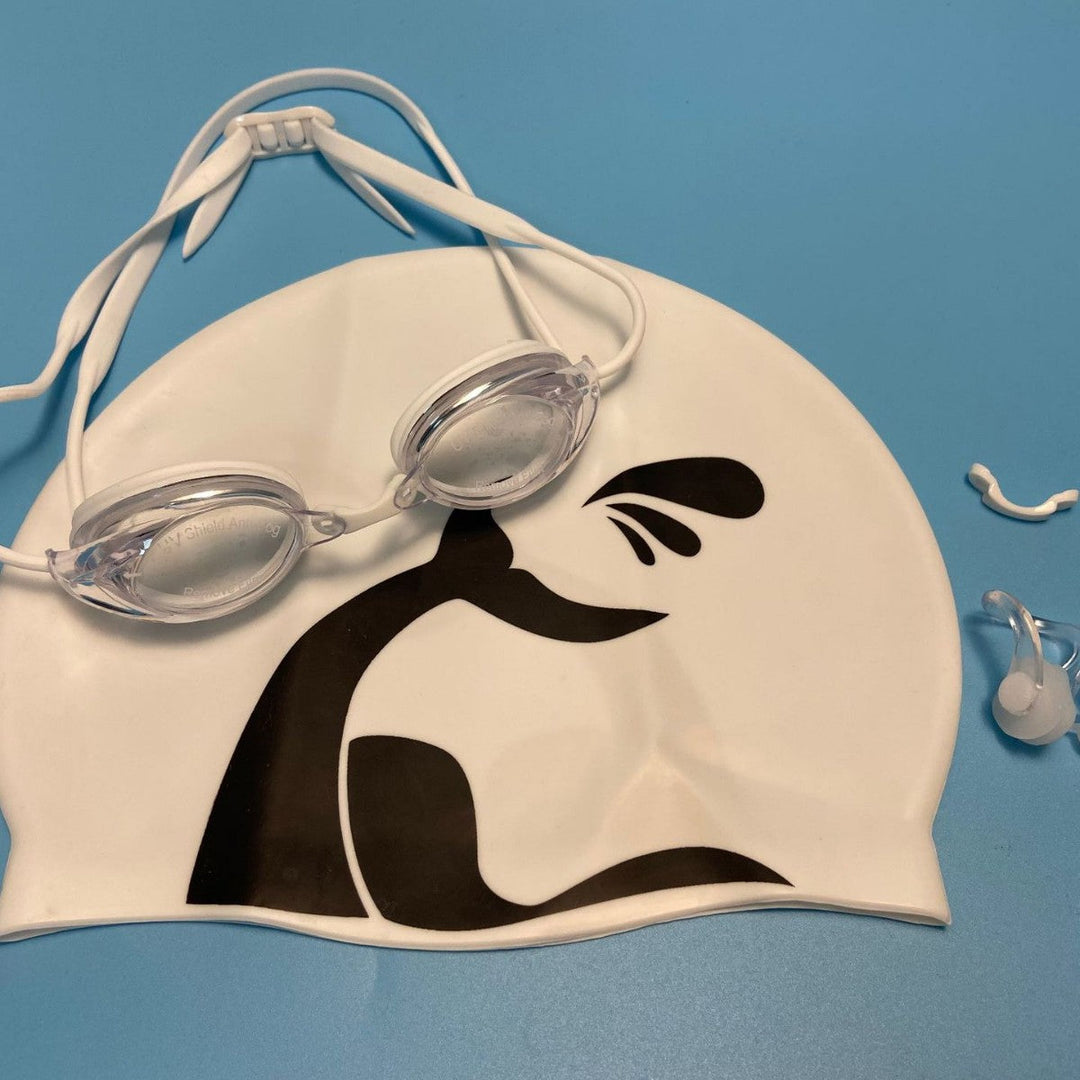 Swimming goggles with adjustable head strap and comfort nose piece Kalsten