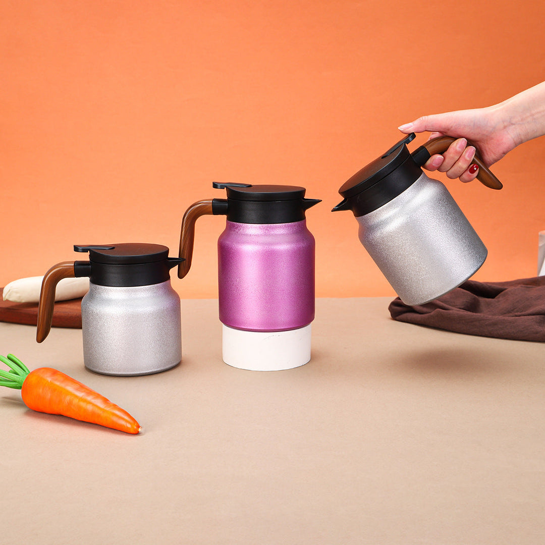 Women’s insulated kettle with practical spout Kalsten